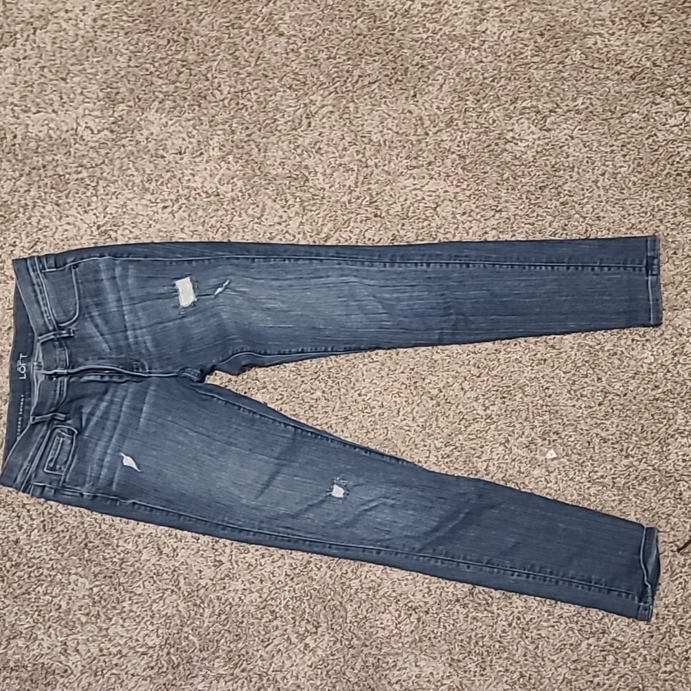 Loft Modern Skinny distressed jeans size 28/6